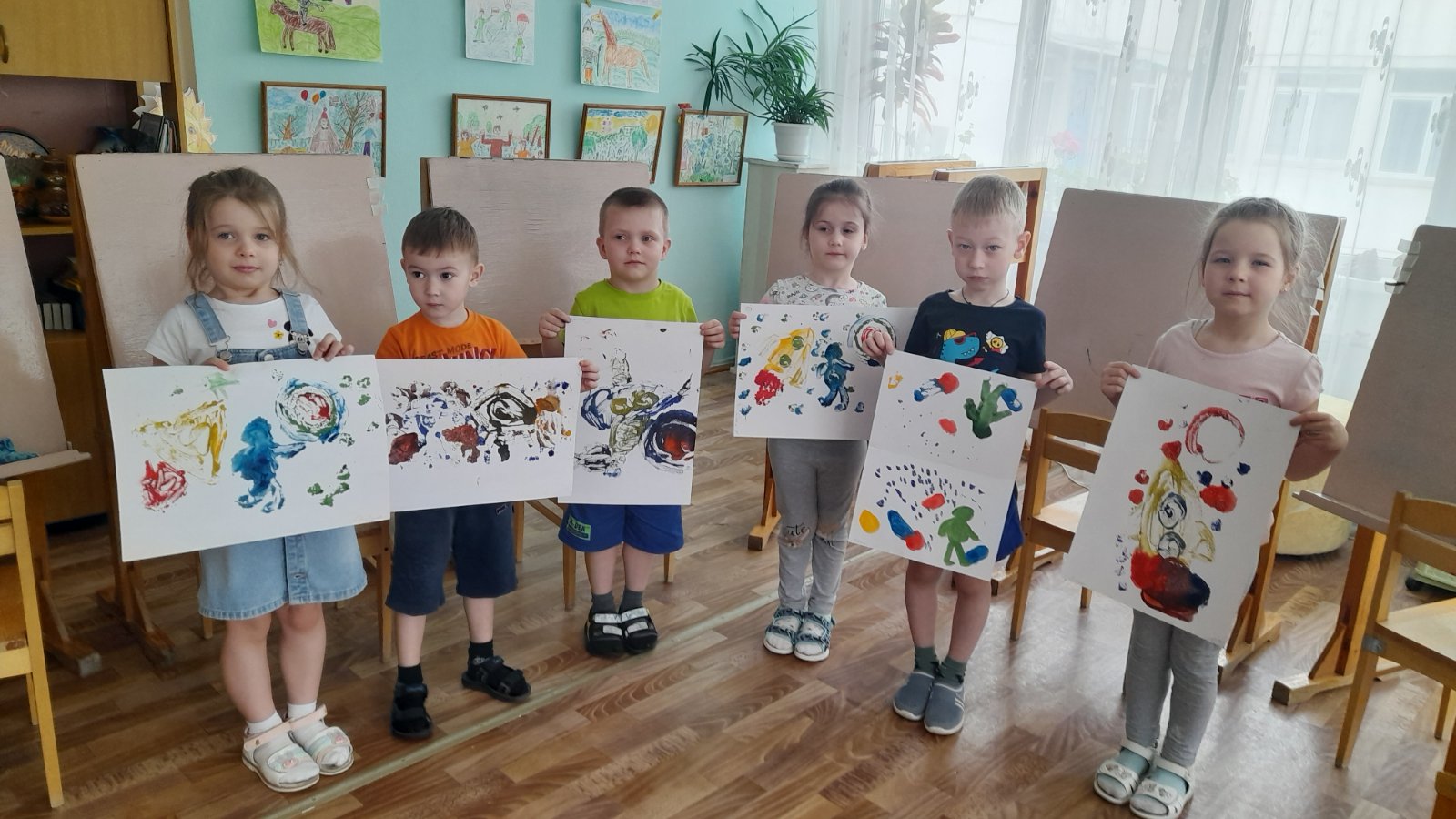 Рисунки для младшей группы детского сада